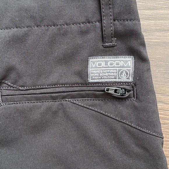 Volcom boys dark gray  active adjustable waist shorts size 14/16 - Picture 4 of 8